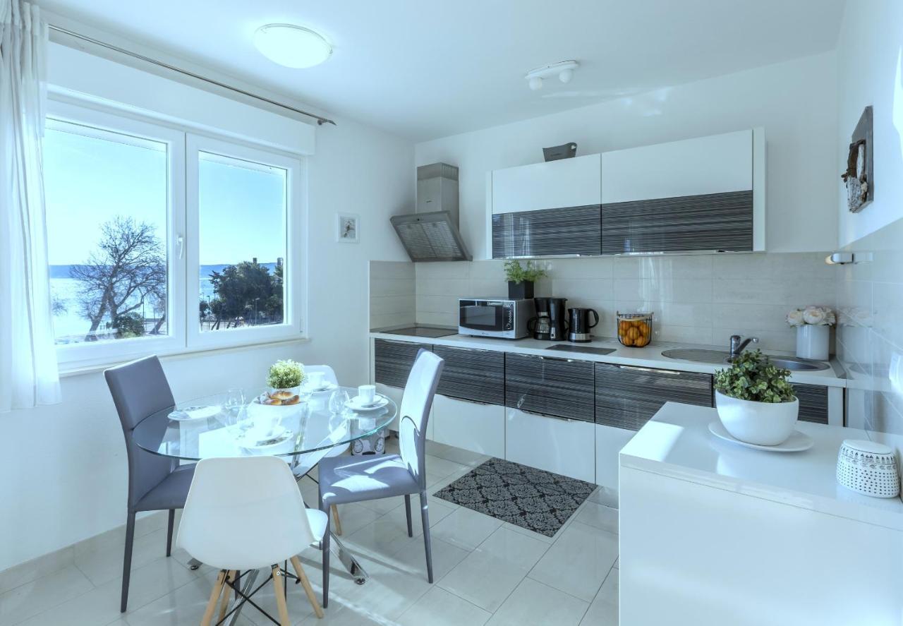 Iris Beach Apartments Kaštela المظهر الخارجي الصورة
